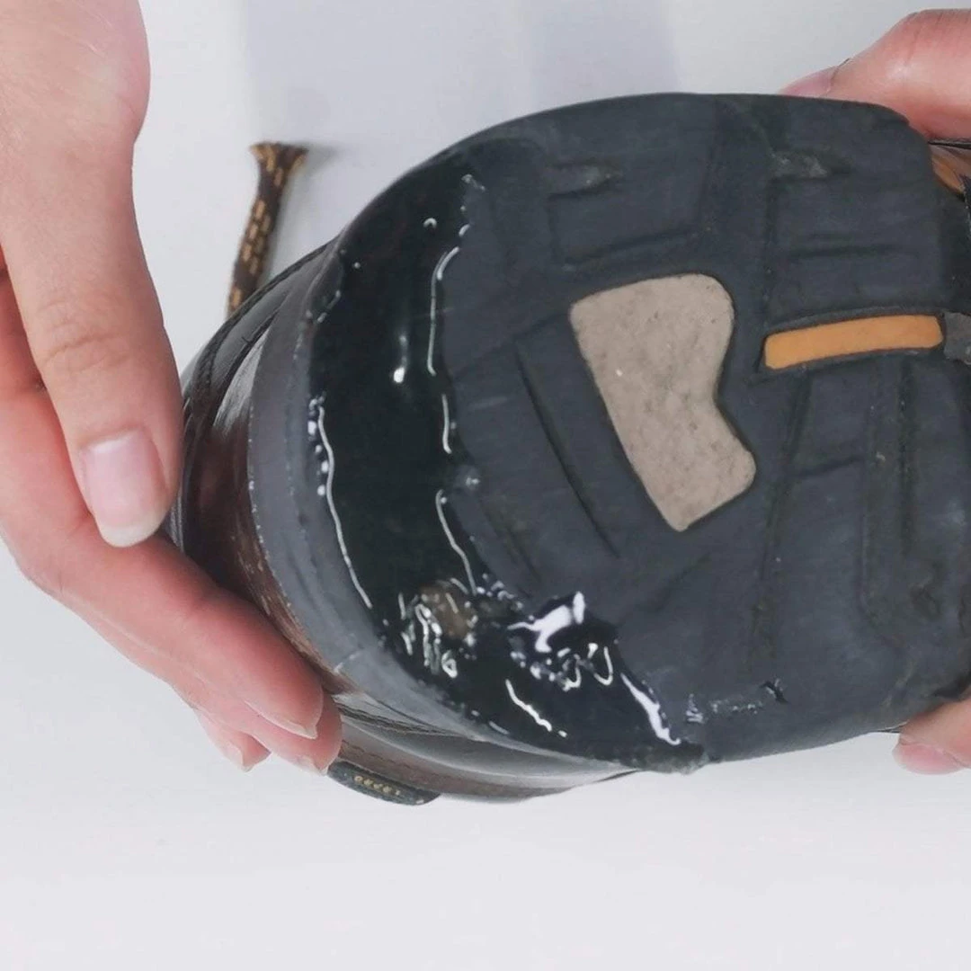 McNett GEAR AID AQUASURE +SR | Shoe & Boot Repair Adhesive Glue, 28g 4 McNett GEAR AID AQUASURE +SR | Shoe & Boot Repair Adhesive Glue, 28g