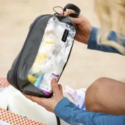 NITE IZE RUNOFF WATERPROOF TOILETRY BAG | Hanging Wash Bag 24cm X 12cm Camping & Survival 4 NITE IZE RUNOFF WATERPROOF TOILETRY BAG | Hanging Wash Bag 24cm X 12cm Camping & Survival