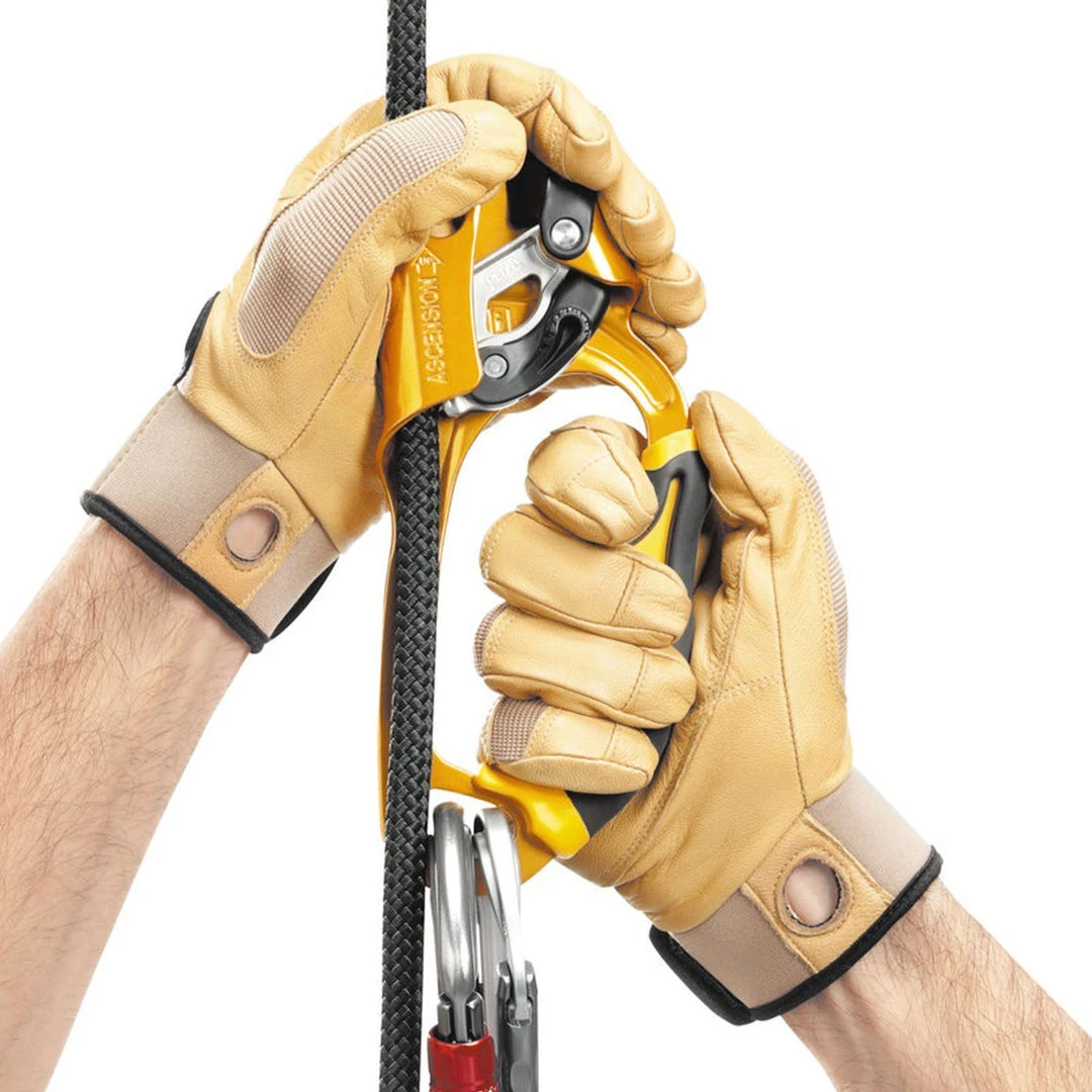 PETZL ASCENSION BLACK | Ergonomic Handled Ascender, Right / Left Hand PETZL ASCENSION BLACK | Ergonomic Handled Ascender, Right / Left Hand